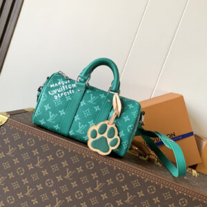 lv1044 Louis Vuitton M12684 Travel Bag with Dynamic Code