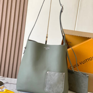 lv1068 Louis Vuitton M26747 VERSO Hobo Bag with Dynamic Code