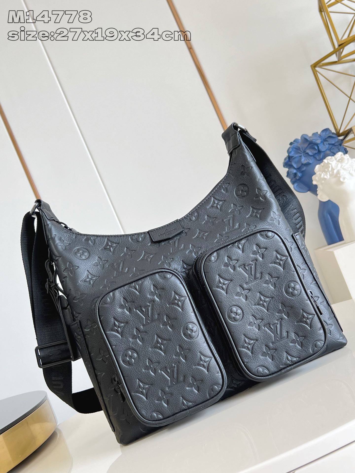 lv1143 Louis Vuitton M14778 Hobo Cargo Hobo Bag