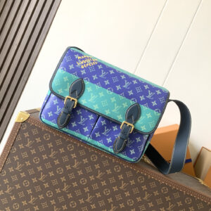 lv1181 Louis Vuitton M15187 Messenger Bag with Dynamic Code