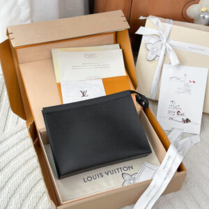 lv1275 Louis Vuitton M81326 Clutch with Dynamic Code