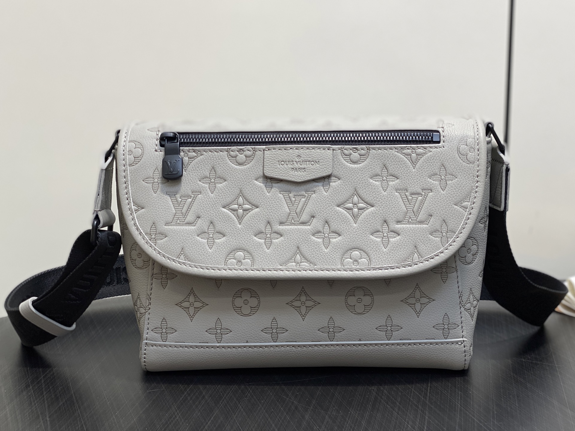 lv1278 Louis Vuitton M14912 Messenger Bag