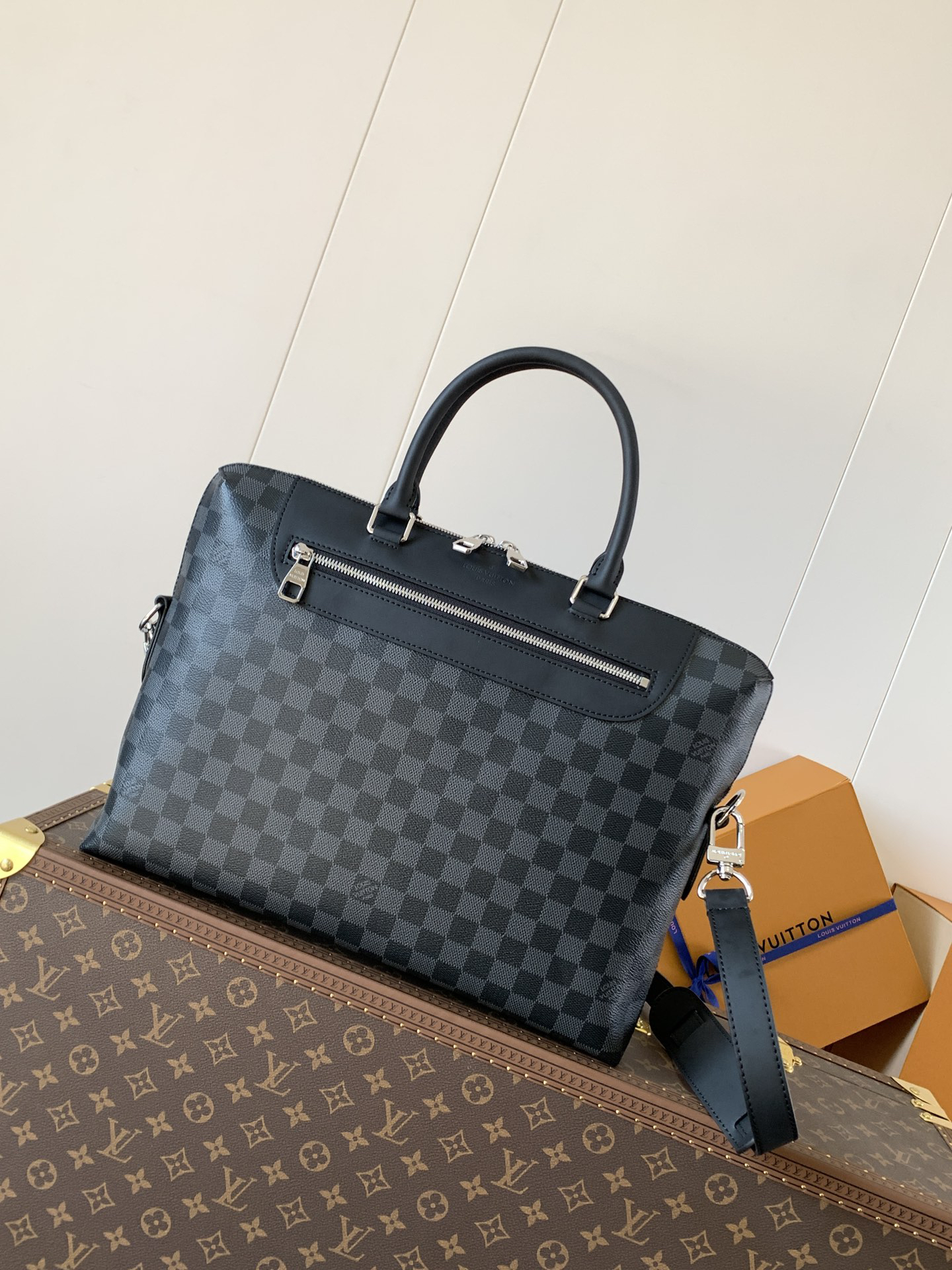 lv1283 Louis Vuitton N48260 Port Bag with Dynamic Code