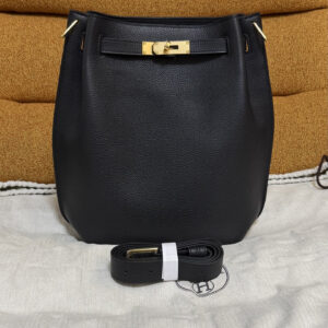 hm0127 Hermes Bag Black Gold Hardware