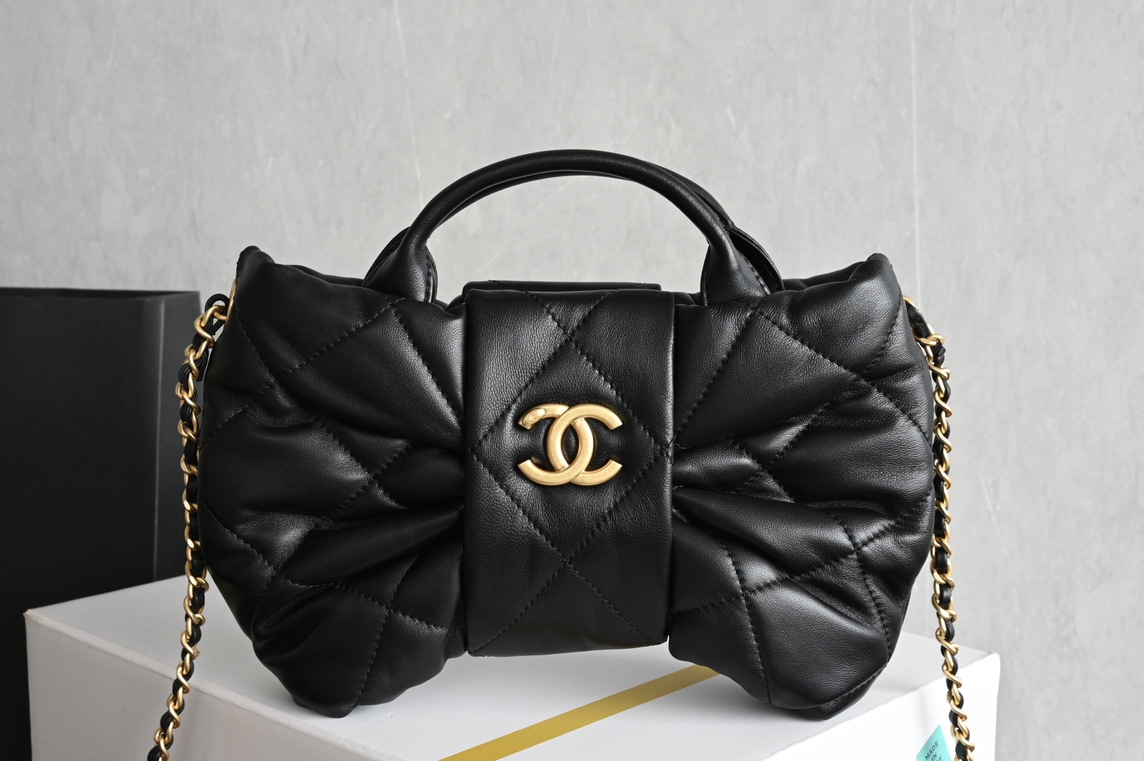 bag0267 Chanel Bag Small Black Gold Hardware
