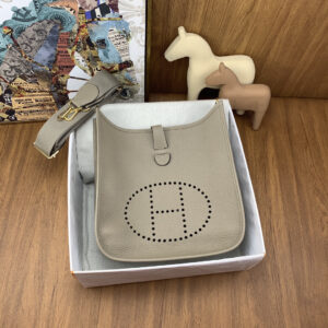 hm0457 Hermes Evelyne Shoulder Bag Tourterelle Gray Gray Gold Hardware