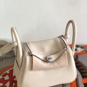 hm0939 Hermes Lindy Top Handle Bag Milkshake White White Silver Hardware