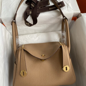 hm0940 Hermes Lindy Top Handle Bag Milk Tea Milk Tea Gold Hardware