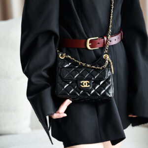 bag0369 Chanel Bag Black Gold Hardware