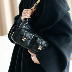 bag0423 Chanel Hobo Small Black
