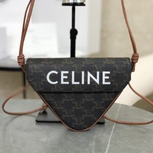 cel0028 Celine Triangl