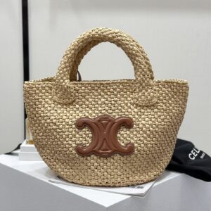 cel0051 Celine Triomphe Flap Bag