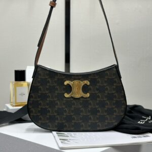 cel0062 Celine Triomphe Gold Flap Bag