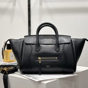 cel0079 Celine Luggage Black Top Handle Bag