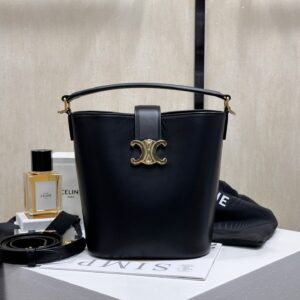 cel0223 Celine Triomphe Louise Black Flap Bag