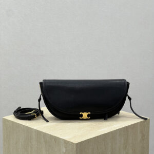 cel0230 Celine Triomphe Black Flap Bag