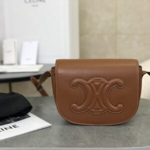 cel0232 Celine Triomphe Folco