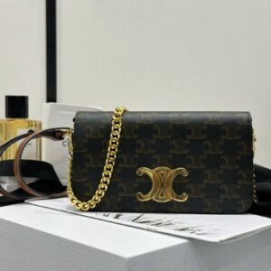 cel0233 Celine Triomphe Flap Bag