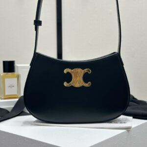 cel0241 Celine Tilly Black