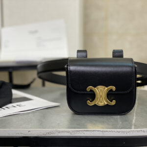 cel0250 Celine Triomphe Flap Bag