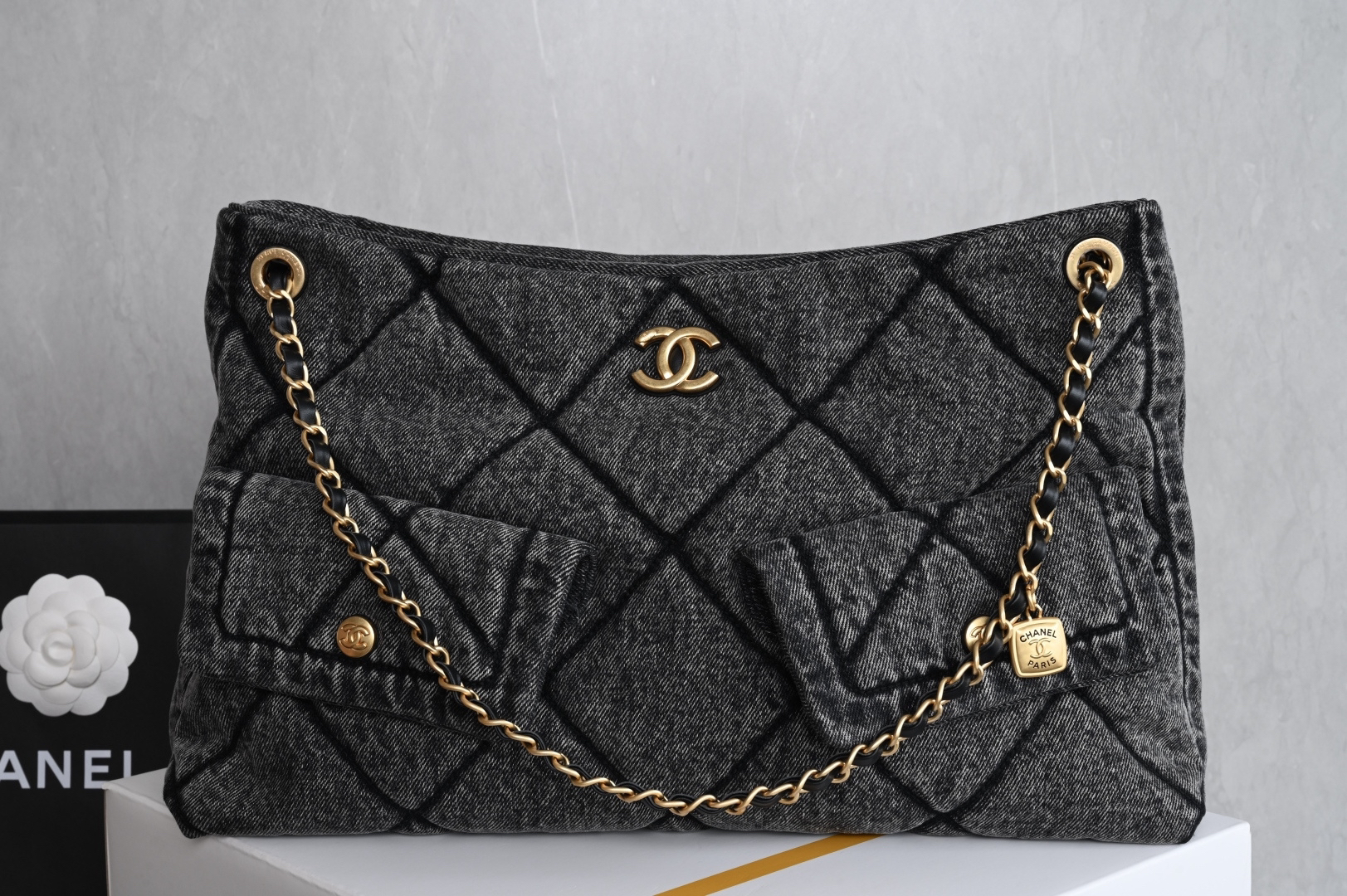 bag0460 Chanel Hobo Black Gold Hardware