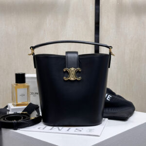 cel0305 Celine Triomphe Louise Black Flap Bag