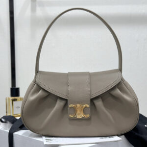 cel0317 Celine Triomphe Beige Flap Bag