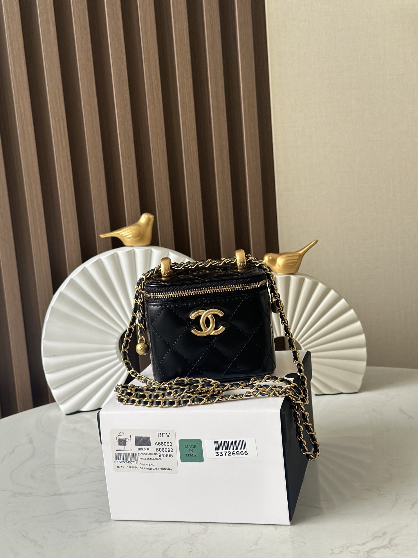 bag0465 Chanel Bag Black Gold Hardware