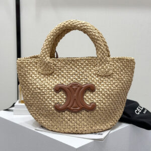 cel0351 Celine Triomphe Flap Bag