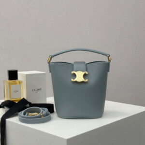 cel0352 Celine Triomphe Louise Flap Bag
