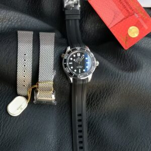 Omega Seamaster Black / White - watch0092