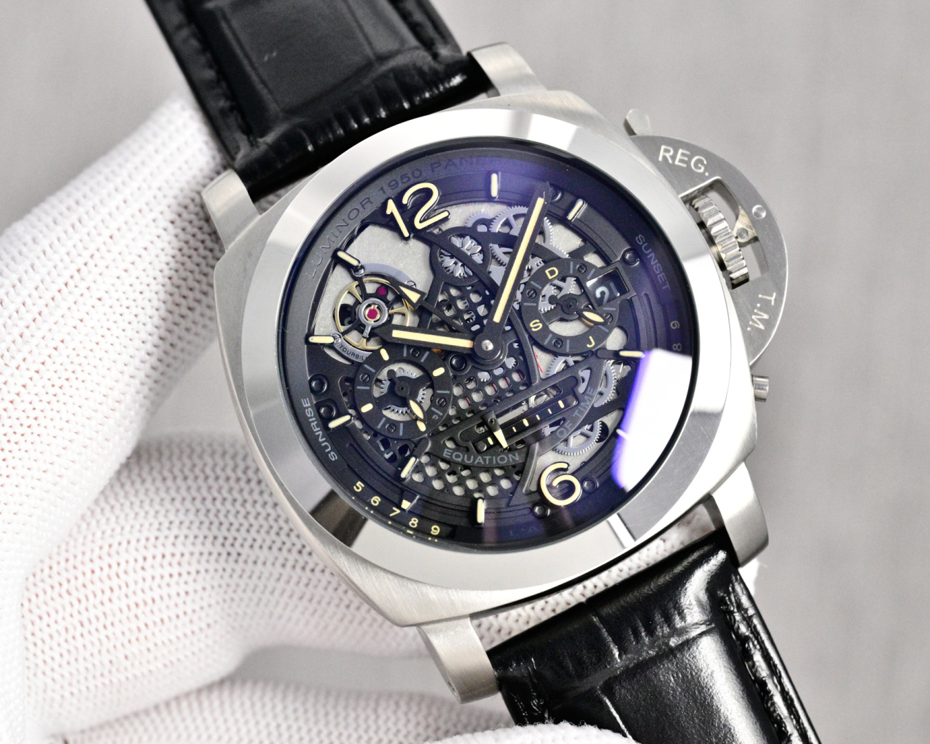 Panerai Luminor 44mm Black / White - watch0113
