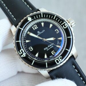 Blancpain Fifty Fathoms 45mm White / Blue - watch0147