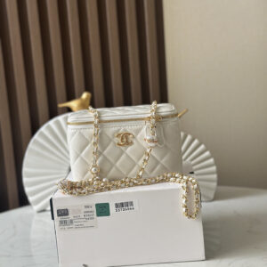 bag0531 Chanel Vanity White