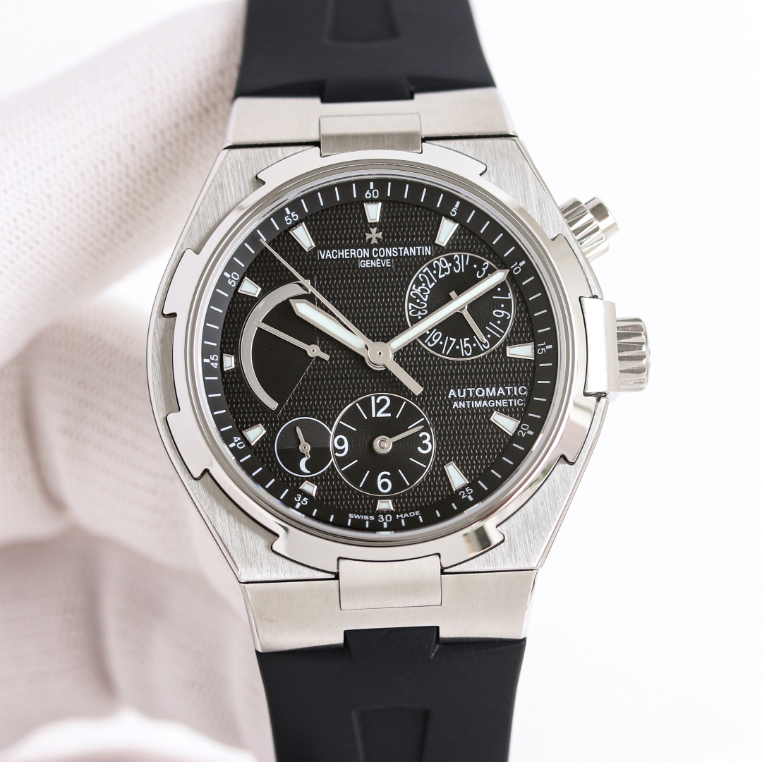 Vacheron Constantin Overseas 42mm White / Gold - watch0620
