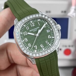 Patek Philippe Aquanaut 38.8mm White / Silver - watch0693
