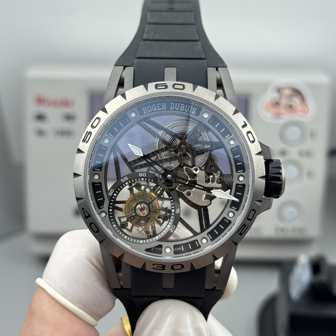 Classic Watch 45mm Black - watch0799