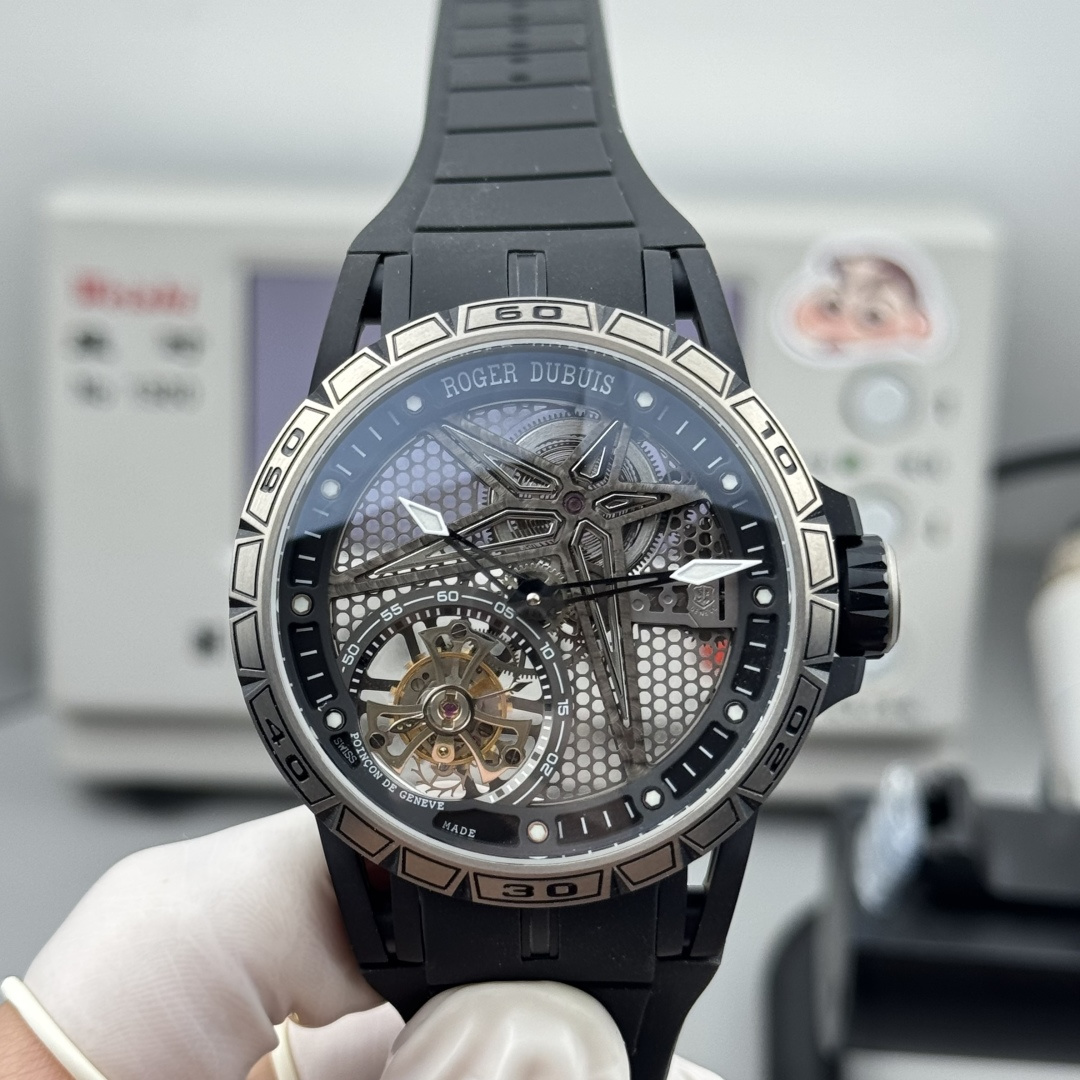 Classic Watch 45mm Black - watch0800