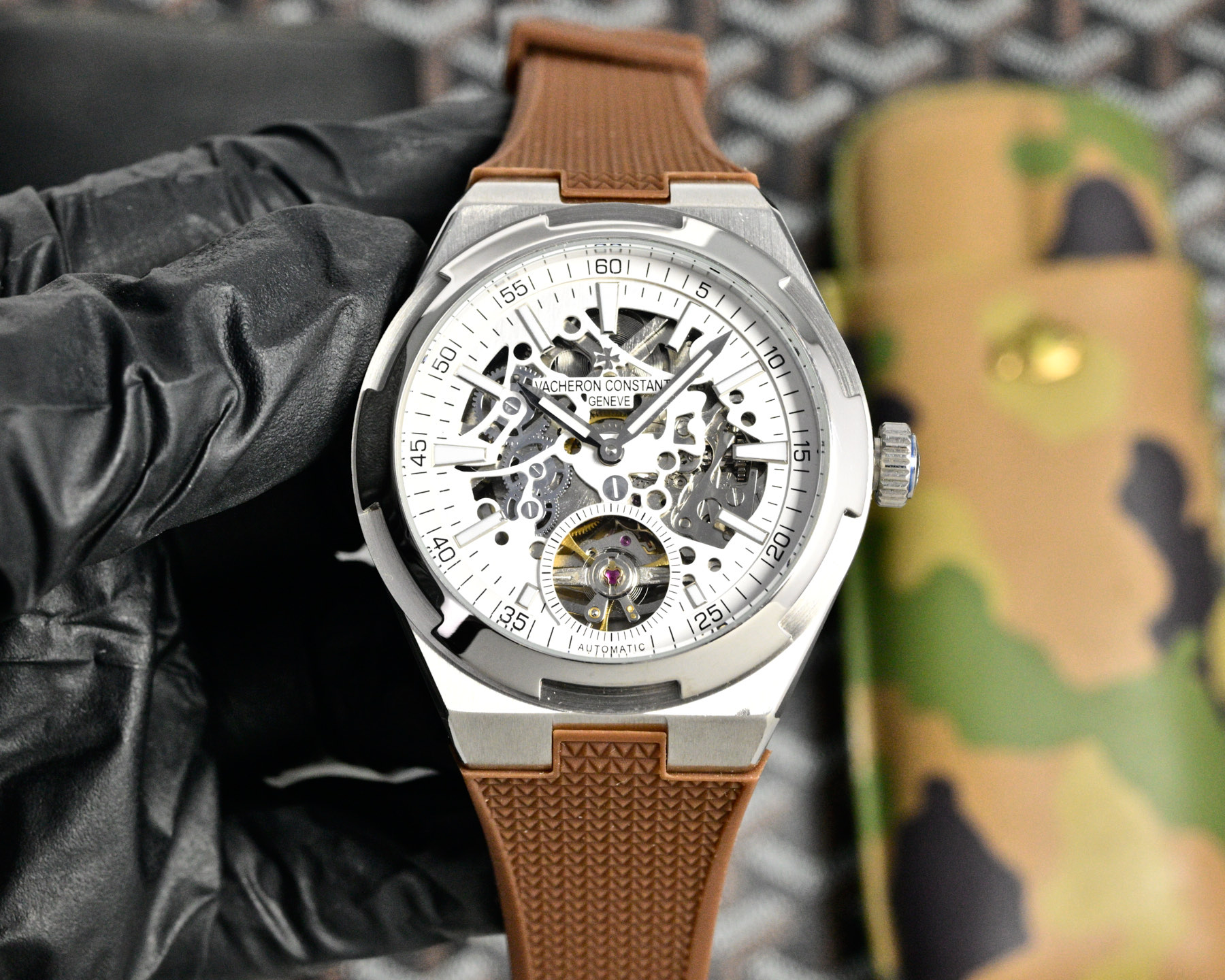 Vacheron Constantin Overseas 42.5mm Silver - watch0840