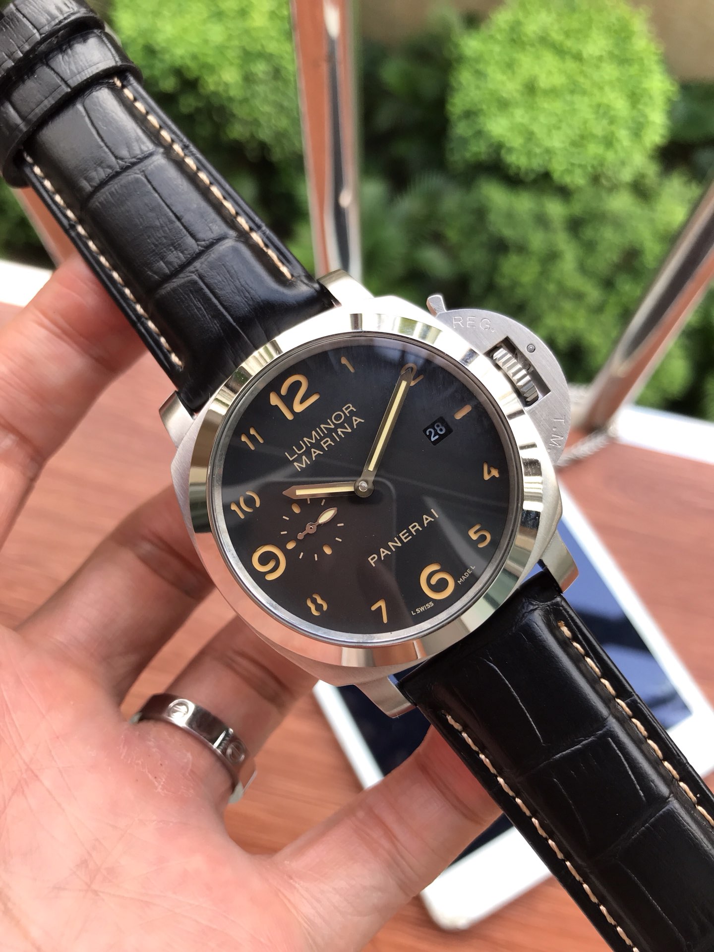 Classic Watch 44mm Silver - watch0847