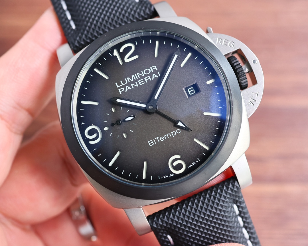 Classic Watch 47mm - watch0887