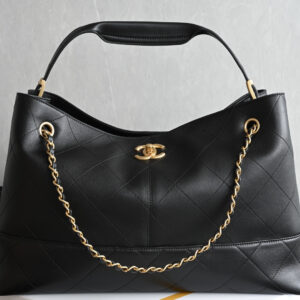 bag0565 Chanel Hobo Large Black Gold Hardware