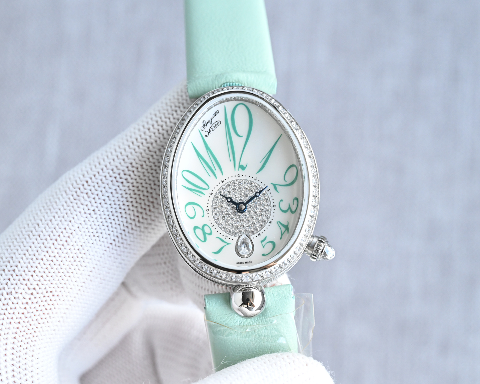 Classic Watch 36mm White / Gold - watch0926