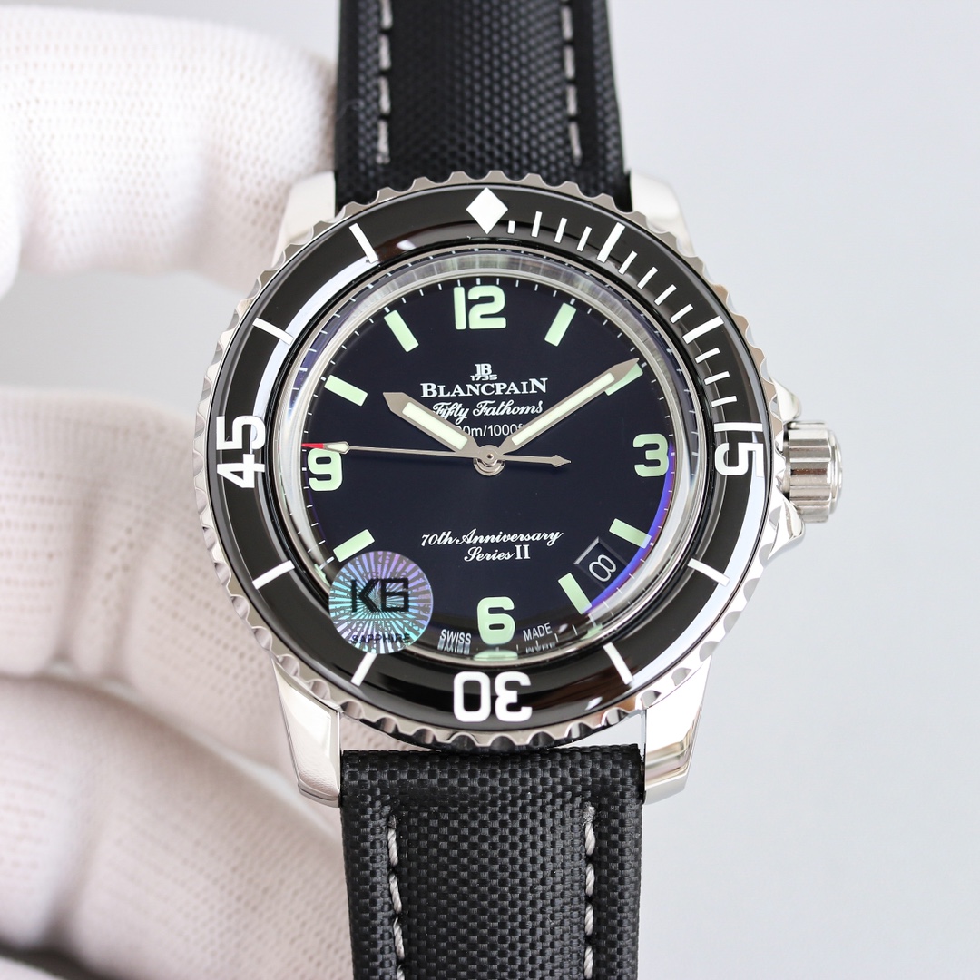 Blancpain Fifty Fathoms 45mm White / Blue - watch0954