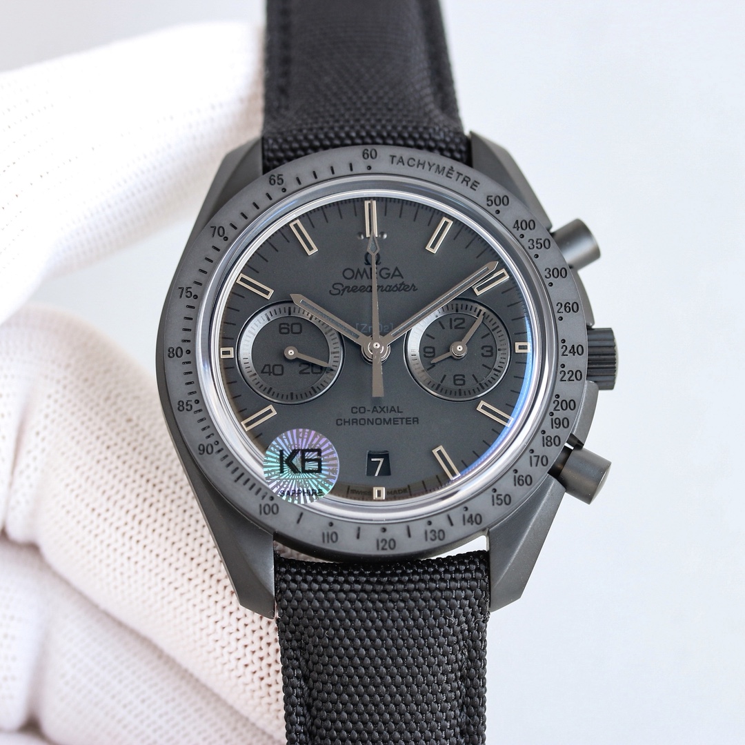 Omega Speedmaster 44mm Black / Gold - watch0962