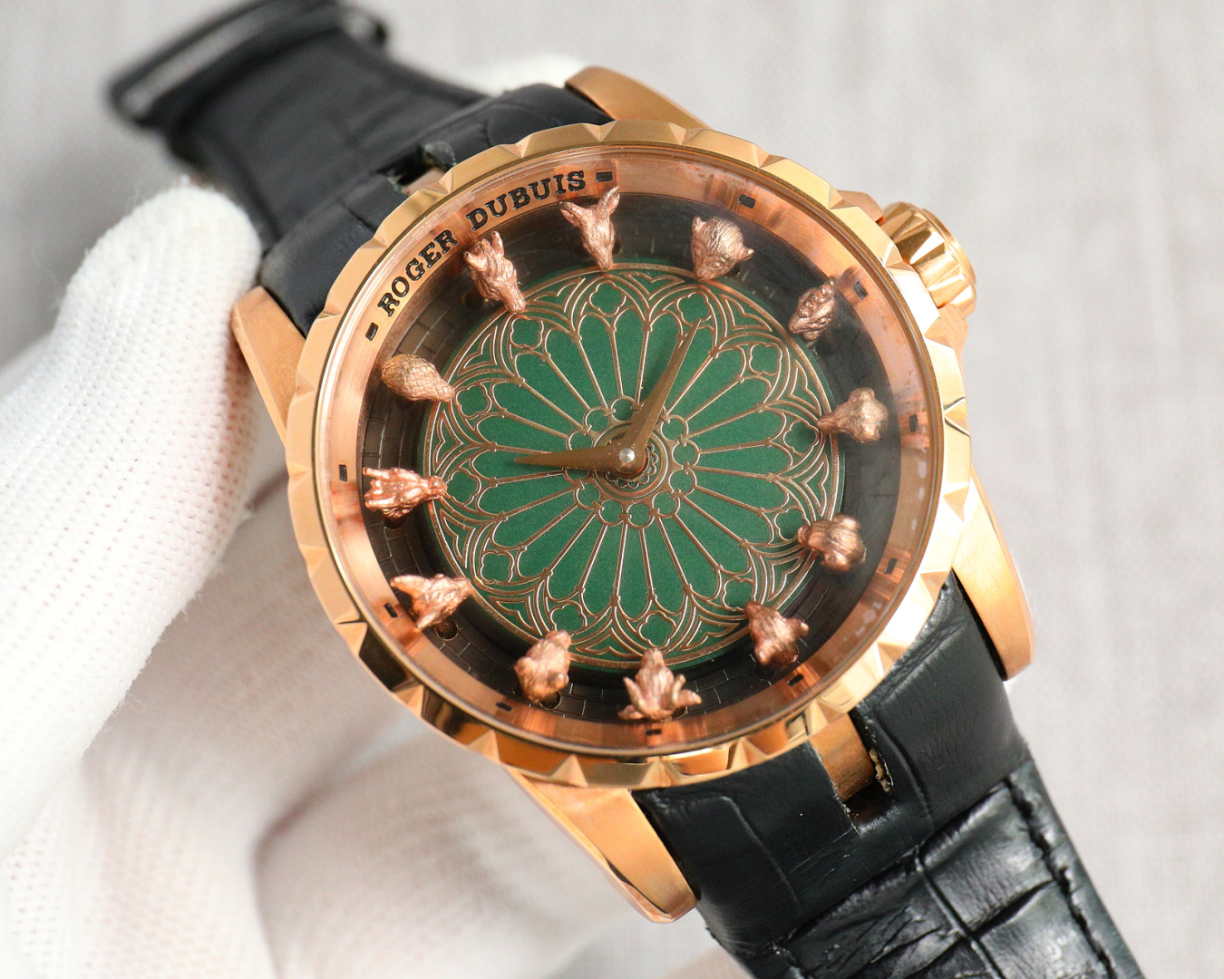 Classic Watch 45mm - watch1011