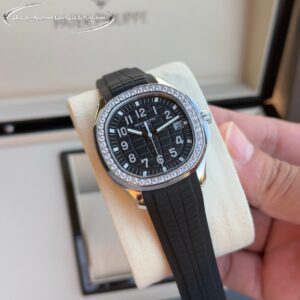Patek Philippe Aquanaut 38.8mm White / Gold - watch1215