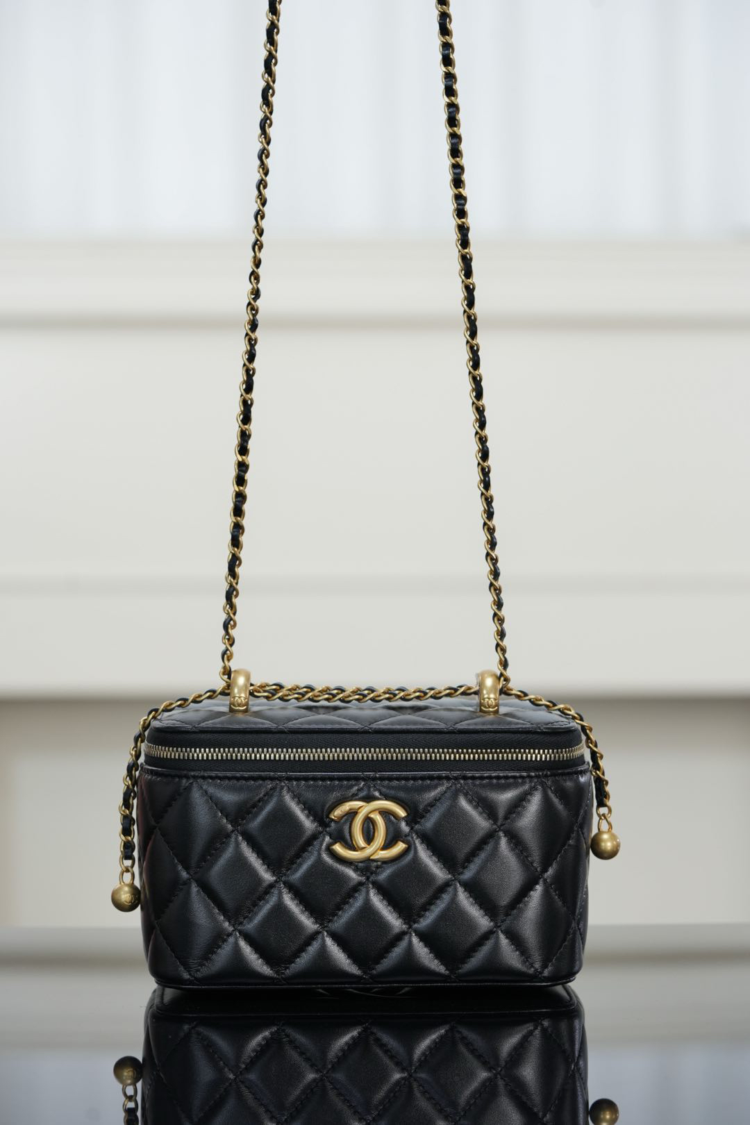 bag0611 Chanel Top Handle Black Gold Hardware