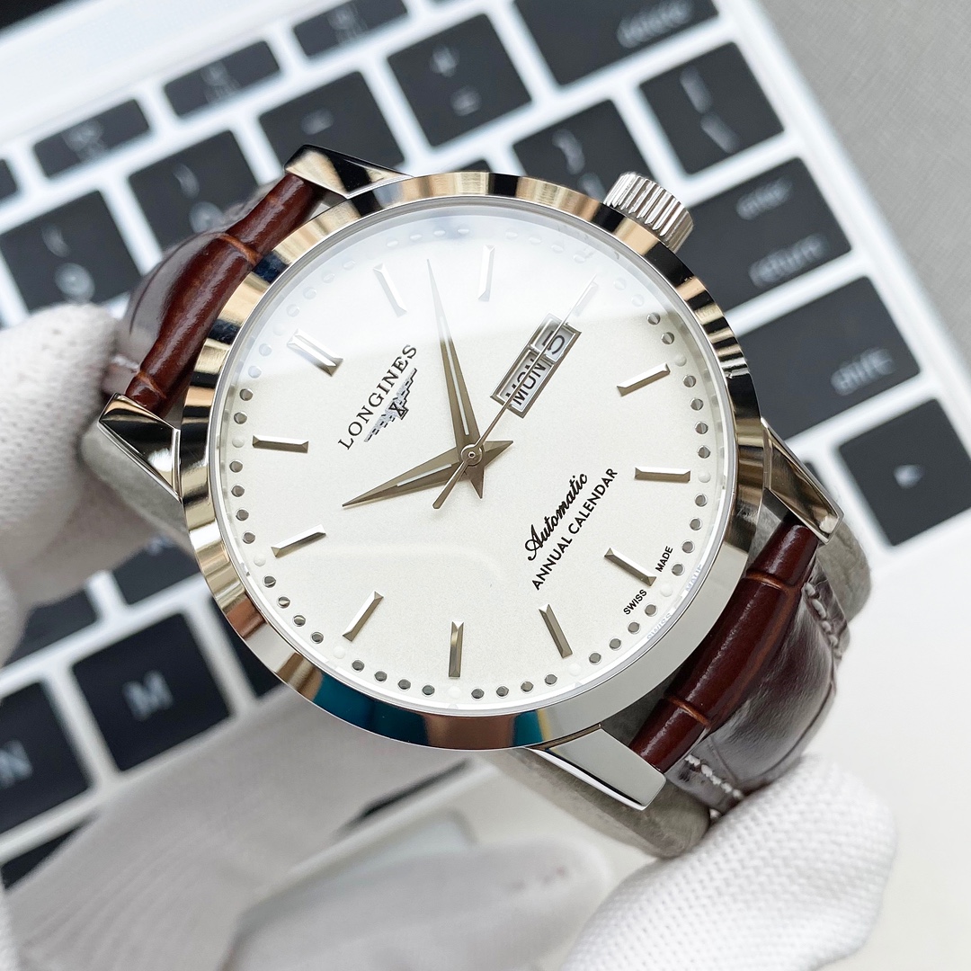 Classic Watch 40mm White / Silver - watch1575