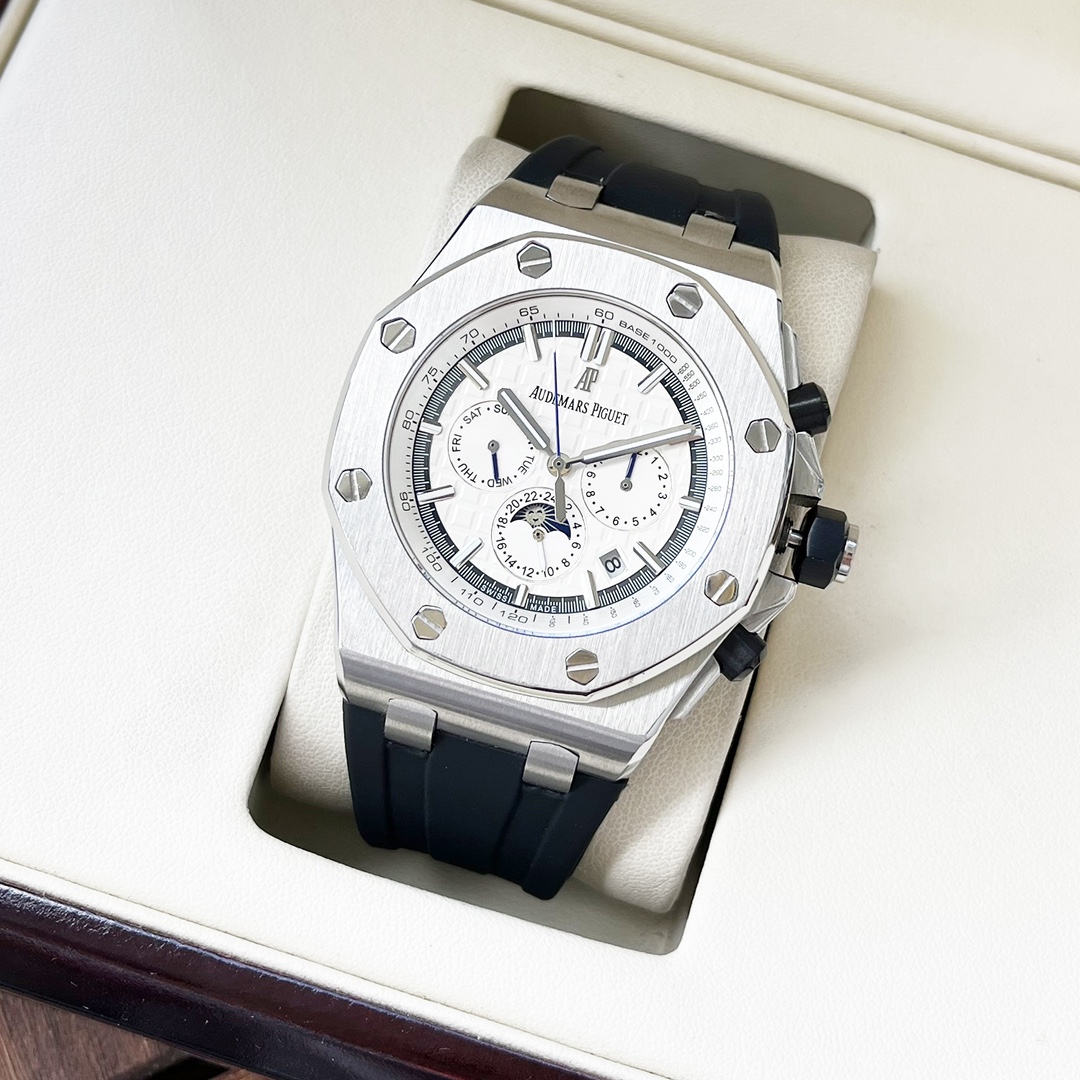 Audemars Piguet Watch 44mm White / Rose Gold - watch1701